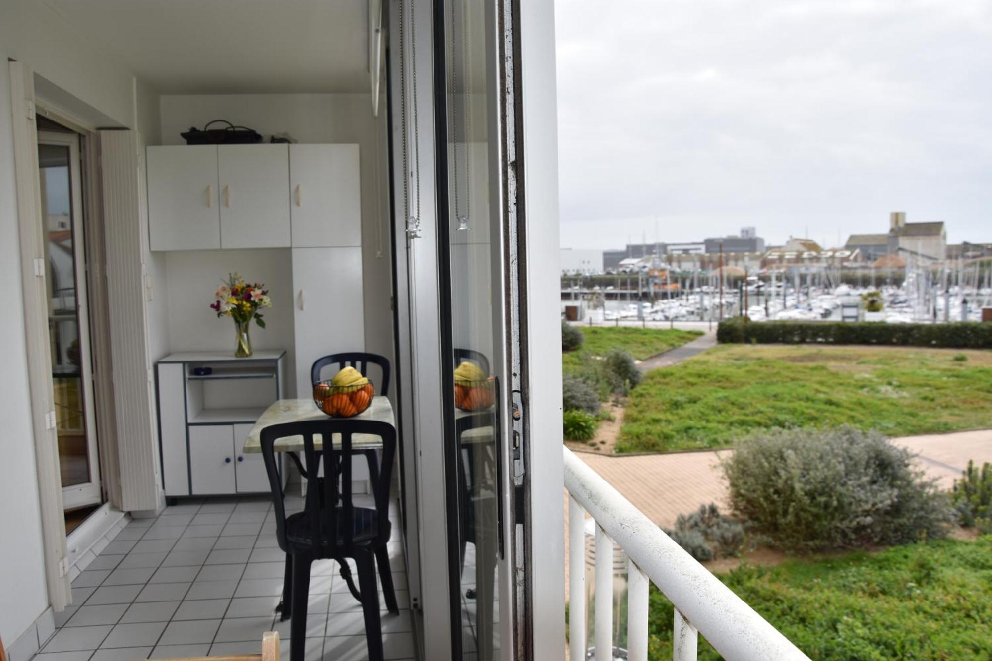 La Chaume Appartement 1 Chambre, Avec Loggia Et Vue Sur Le Port Olona מראה חיצוני תמונה